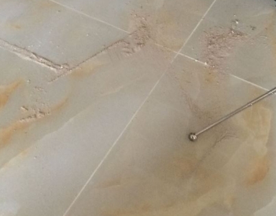 乌兰浩特瓷砖空鼓维修公司分享粘合剂选择不当在瓷砖铺贴过程中可能导致以下问题